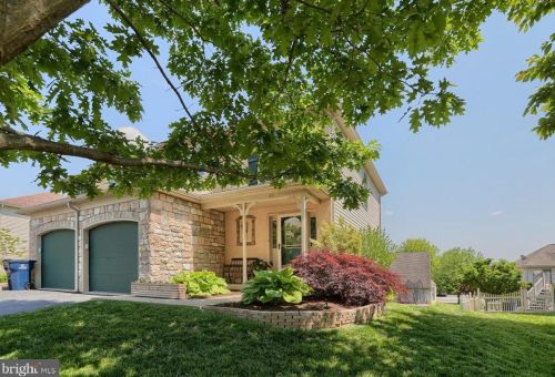88 Hawk Ln, Ephrata, PA 17522-8780