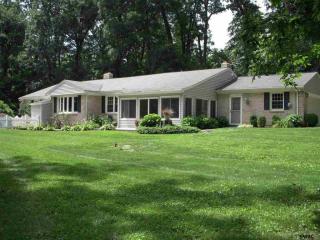 750 Witmer Rd, York, PA 17402-9371