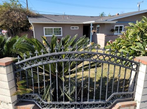 701 Rose St, Anaheim CA  92805-2035 exterior