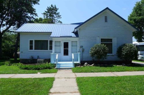 301 Main St, Greene, IA 50636-9426