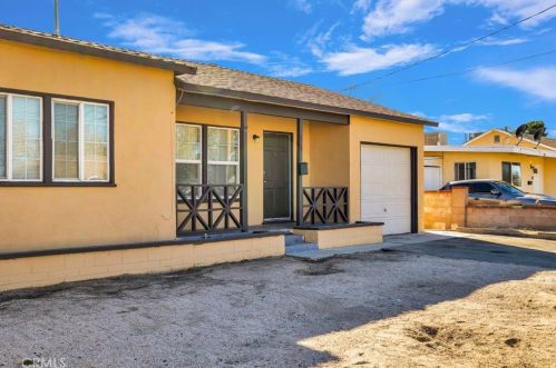 214 Kettering St, Lancaster, CA 93534-2610