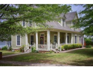 208 Robert S Kerr Blvd, Wynnewood, OK 73098-7604