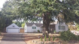 152 4th St, Willamina, OR 97396-2773