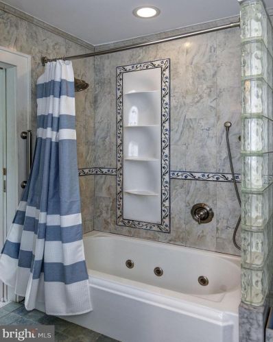 104 Treaty Elm Ln, Tavistock NJ 08033-3413 exterior