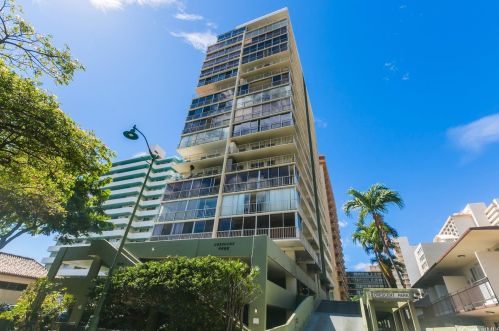 2575 Kuhio Ave, Honolulu HI  96815-3971 exterior