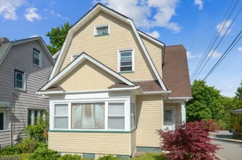 1 Pocahontas St, Morristown, NJ 07960-8672
