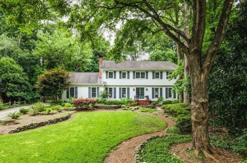 1733 Kellogg Springs Dr, Atlanta, GA 30338-6009