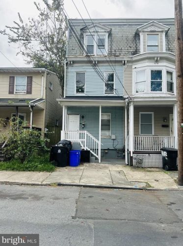 1407 Zarker St, Harrisburg, PA 17104-1367