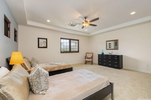 4761 Farmers Rd, Honolulu HI  96816-5445 exterior