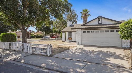1100 Standish Ct, Modesto, CA 95358-6925