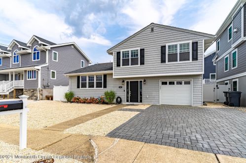 412 Coral Gables Dr, Lavallette, NJ 08735-3019