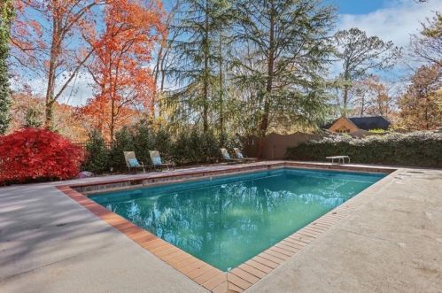 4175 Harrogate Dr, Atlanta GA  30327-3624 exterior