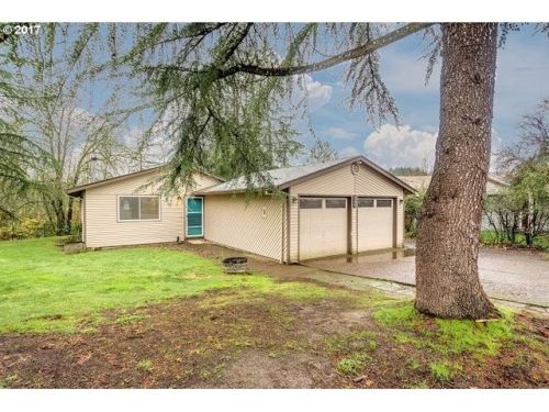 208 Pinehurst Ct, Newberg OR  97132-1689 exterior