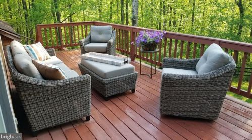 224 Ridge Top Ln, Linden, VA 22642-5451