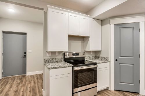 2712 Mt Jordan Rd, Sandy UT 84092-3380 exterior