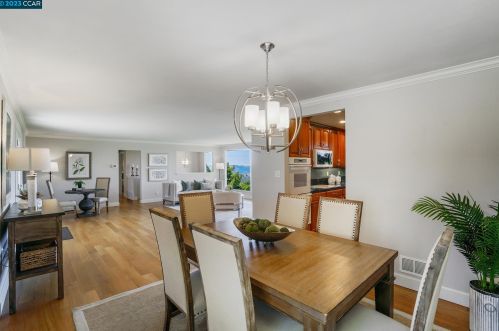 45 El Gavilan Rd, Orinda, CA 94563-1907