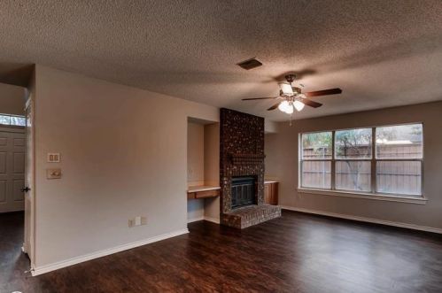 1417 Baker Dr, Cedar Hill TX  75104-1345 exterior