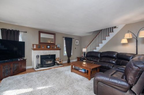 623 New Harwinton Rd, Torrington, CT 06790-5847