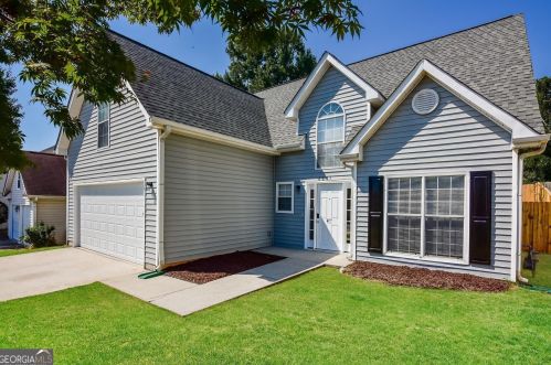 6641 Chesepeake Pt, Rex GA  30273-2236 exterior