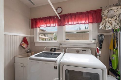 227 Helena St, Anaheim CA  92805-2939 exterior