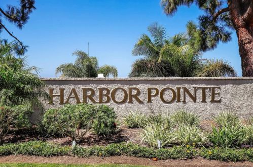 6944 Quiet Cove Dr, Carlsbad, CA 92011-3729