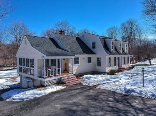 140 Old Town Farm Rd, Woodbury, CT 06798-2232