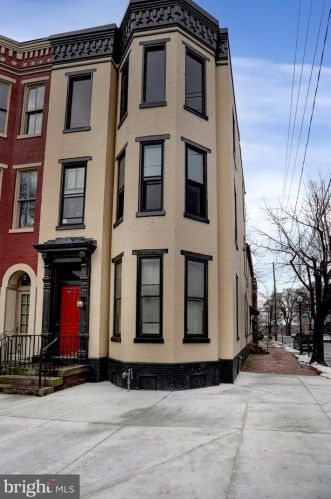 936 2nd St, Harrisburg, PA 17102-3103