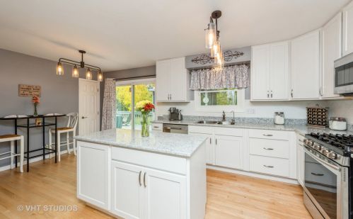 2313 Elk Dr, Spring Grove IL  60081-8782 exterior