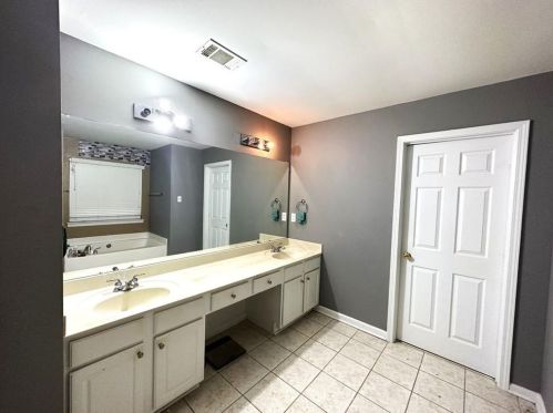 1207 Saxony Dr, Conyers GA  30013-1849 exterior