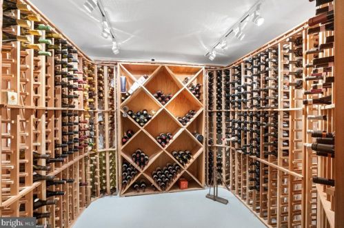 4 Firestone Ct, Princeton NJ  exterior