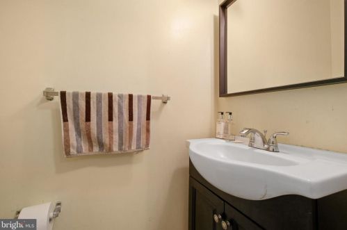 2923 Hickory Leaf Way, Silver Spring MD 20904-6701 exterior