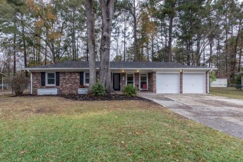 110 Sandra Ln, Ladson, SC 29456-4834