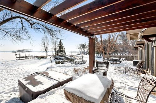 5630 Bald Eagle Blvd, Saint Paul MN  55110-6441 exterior