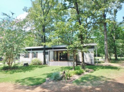 26 Grant Colony Cemetary Rd, Huntsville, TX 77320-6361
