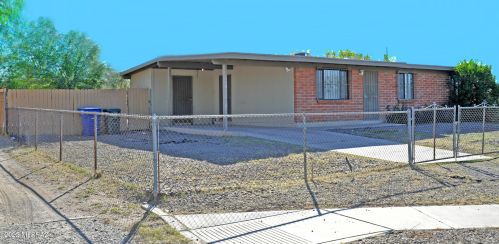 118 Lee St, Tucson, AZ 85705-6630