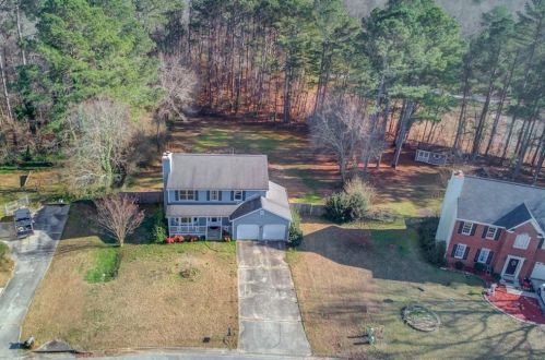 3235 Pond Ridge Trl, Lithonia, GA 30078-6405