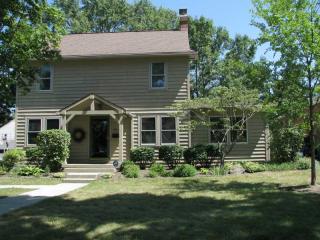 1842 Longview Dr, Springfield, OH 45504-1374