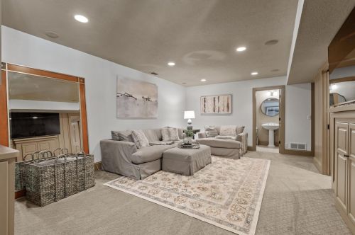 12055 Gantry Ct, Saint Paul MN  55124-6200 exterior