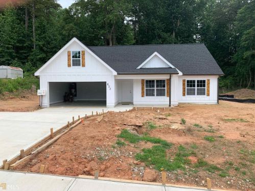 832 Lopez Ln, Monroe, GA 30655-8488