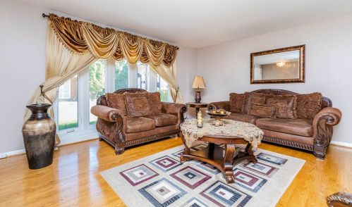 7803 Nordica Ave, Niles IL  60714-3313 exterior