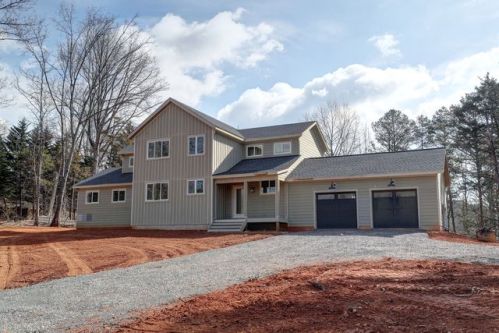 3701 Glenaire Dr, Charlottesville, VA 22901-9221