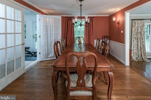 7 Honeybrook Dr, Princeton NJ  08540-7434 exterior