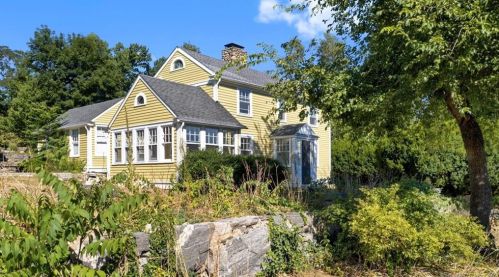 30 Main St, Essex, CT 06426-1100
