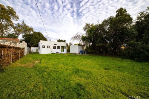 5743 Magnolia Ave, Riverside CA  92506-1824 exterior