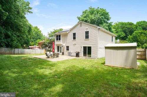 13468 Photo Dr, Woodbridge VA  22193-3930 exterior