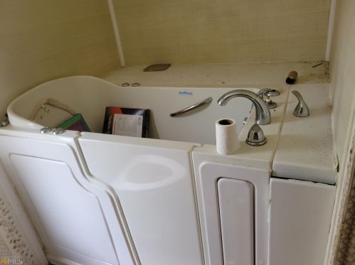 1355 Maple St, Stockbridge GA 30281-4504 exterior