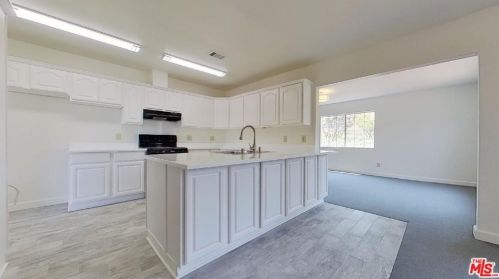 2569 Mt Vernon Ave, Riverside CA  92507-3202 exterior