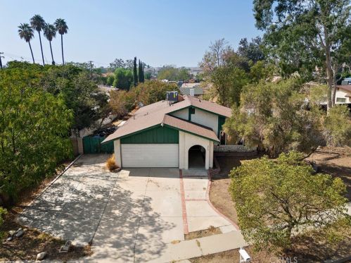 2774 Sandalwood Ave, Rialto, CA 92377-3842