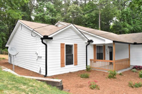 776 Pepperwood Trl, Stone Mountain, GA 30087-5788