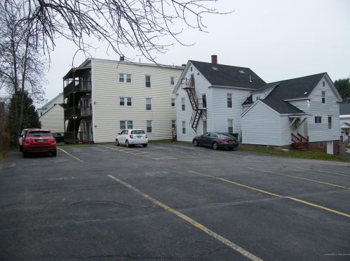 7 Harvey St, Biddeford, ME 04005-2251